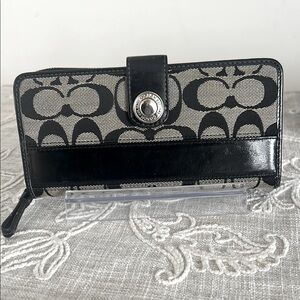 Coach Legacy Signature Stripe Jacquard Accordion Zip Wallet #41631